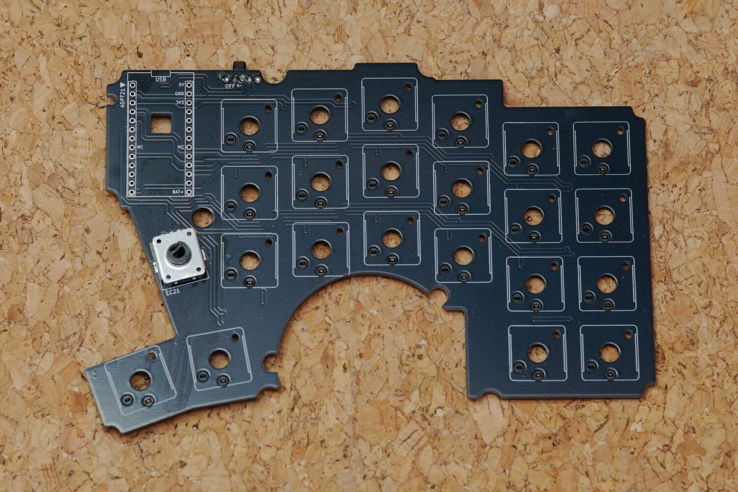 配線基板-右用